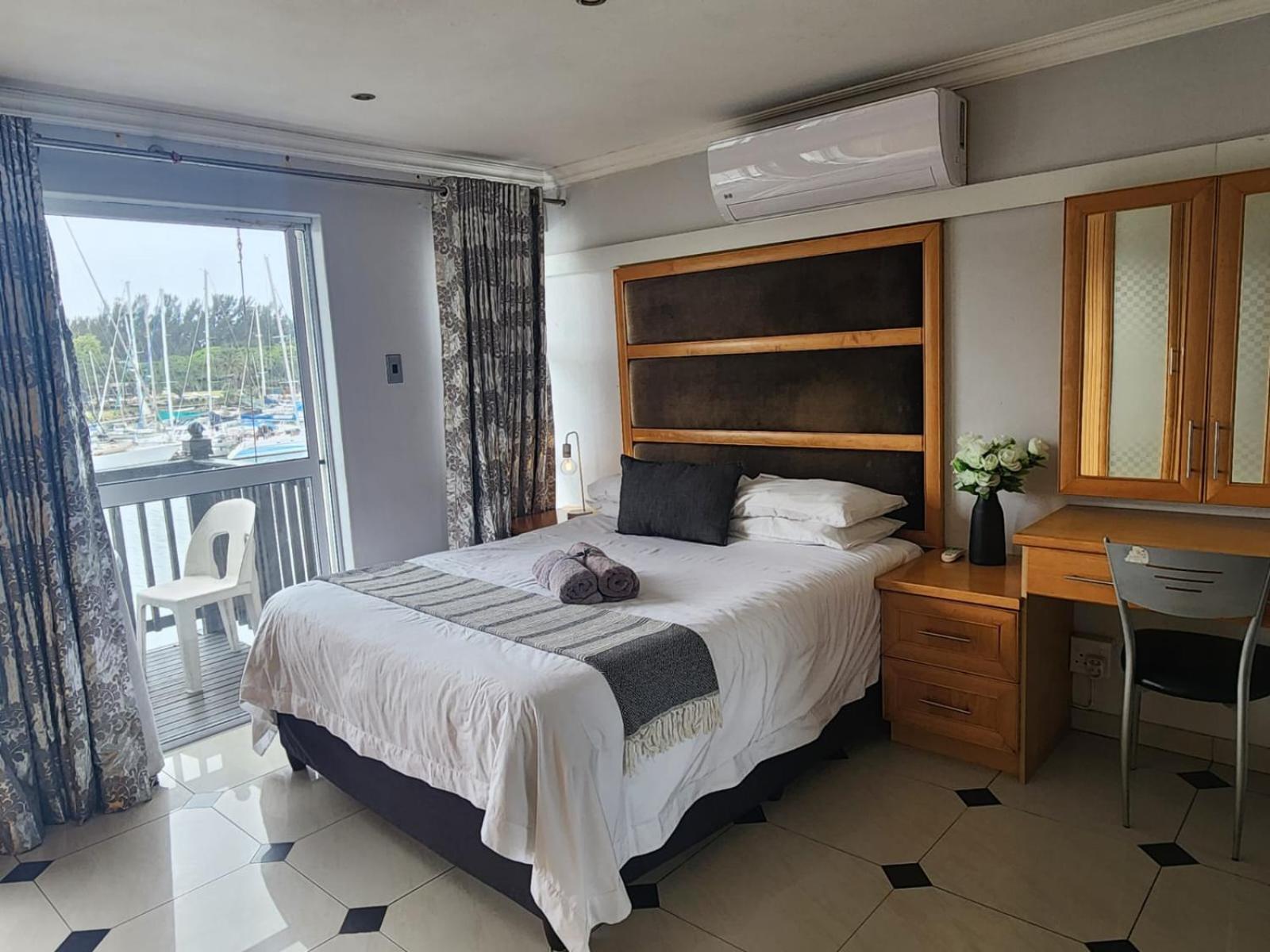 Hillton Manor Guest House ริชาร์ดสเบย์ ภายนอก รูปภาพ