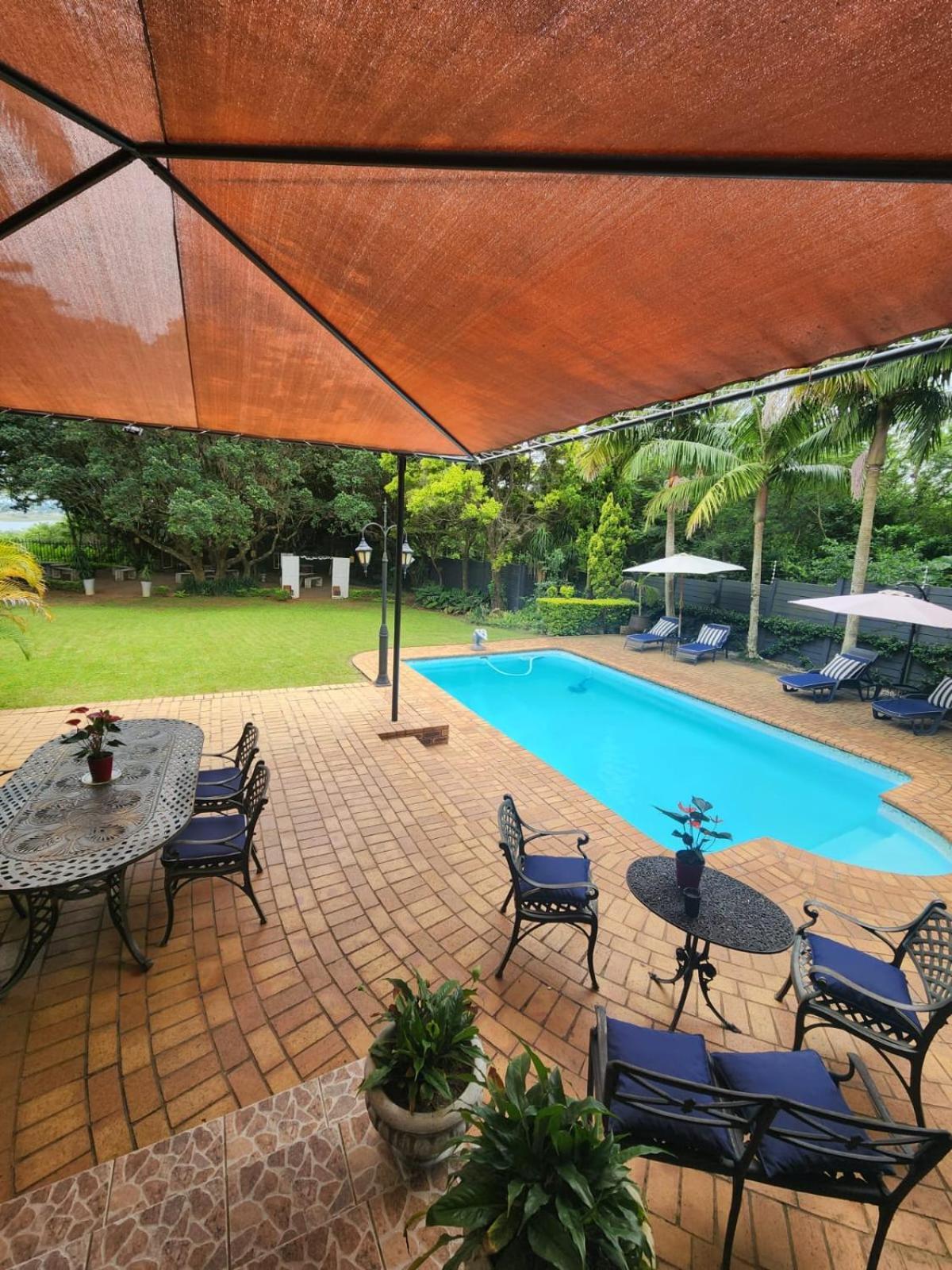 Hillton Manor Guest House ริชาร์ดสเบย์ ภายนอก รูปภาพ