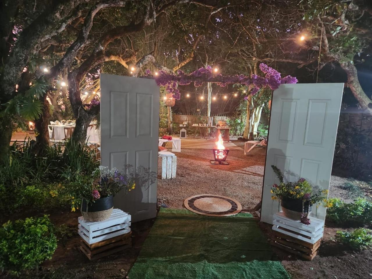 Hillton Manor Guest House ริชาร์ดสเบย์ ภายนอก รูปภาพ