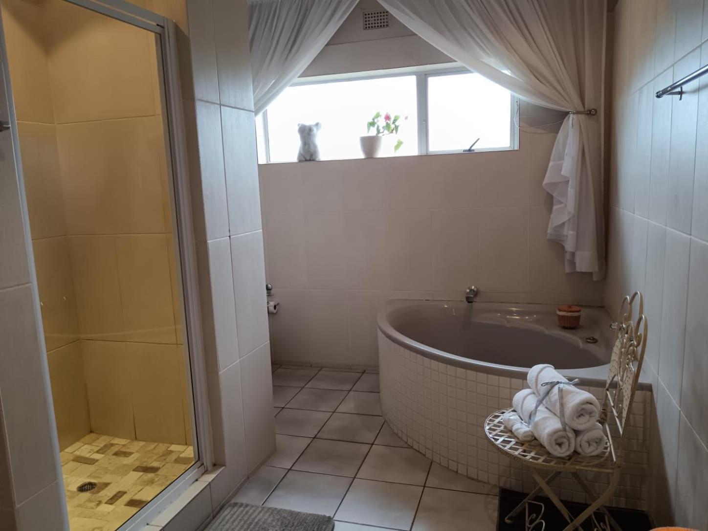 Hillton Manor Guest House ริชาร์ดสเบย์ ภายนอก รูปภาพ