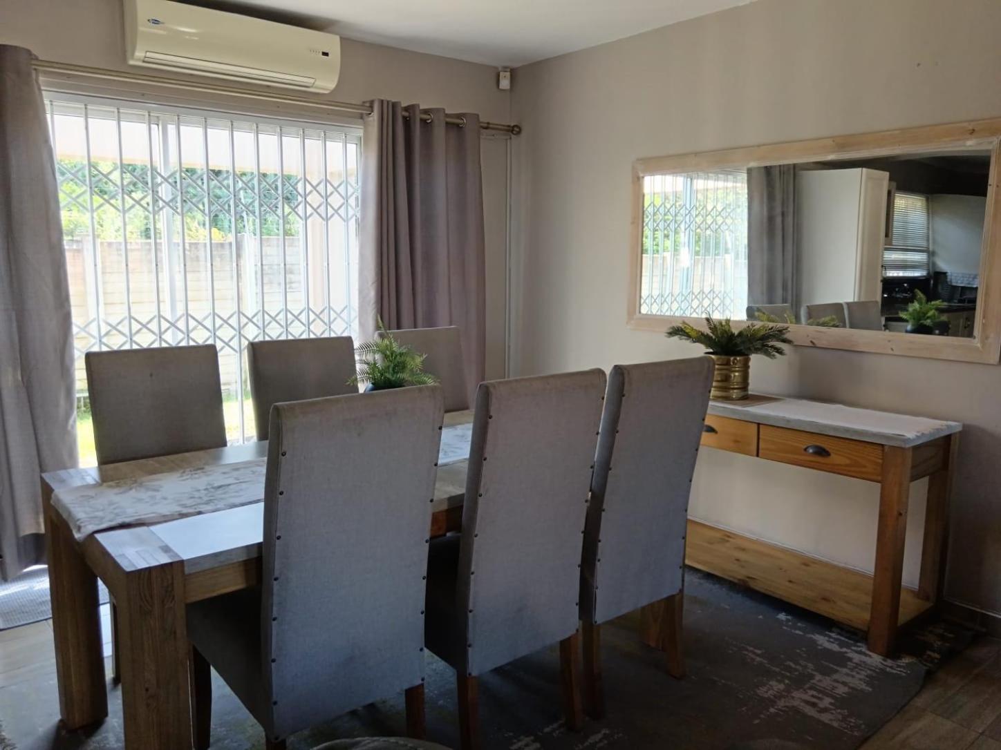 Hillton Manor Guest House ริชาร์ดสเบย์ ภายนอก รูปภาพ